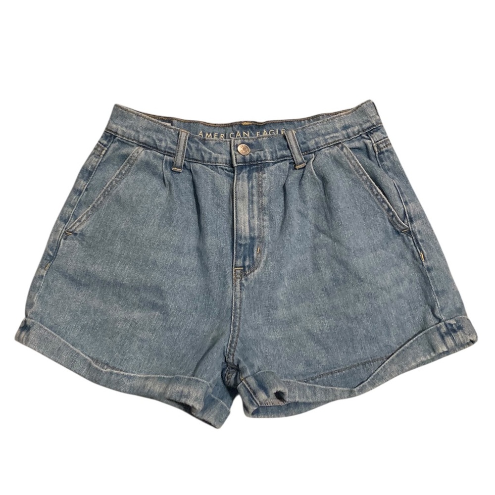 American Eagle High Rise Mom Shorts pleated with cuff at hem size 4